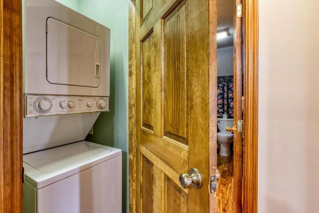 Serenity Heights, Amazing Views, Hot Tub Pool Access, 1089 Free Tickets Each Paid Day, Dollywood Gatlinburg Exterior photo